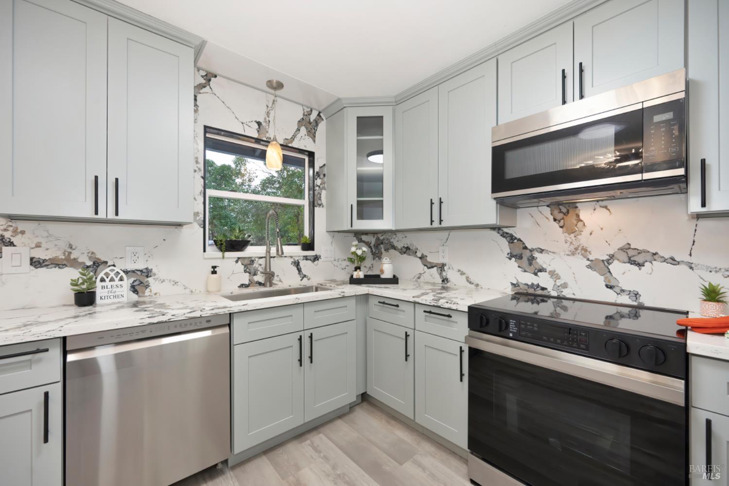 Detail Gallery Image 8 of 39 For 350 Calle Del Monte Unkn, Sonoma,  CA 95476 - 3 Beds | 2 Baths