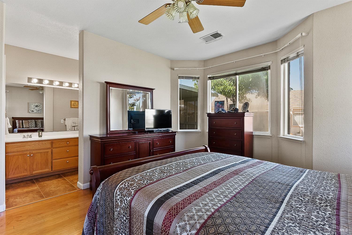 Detail Gallery Image 14 of 30 For 714 Cherry Hills Ln, Rio Vista,  CA 94571 - 2 Beds | 2 Baths