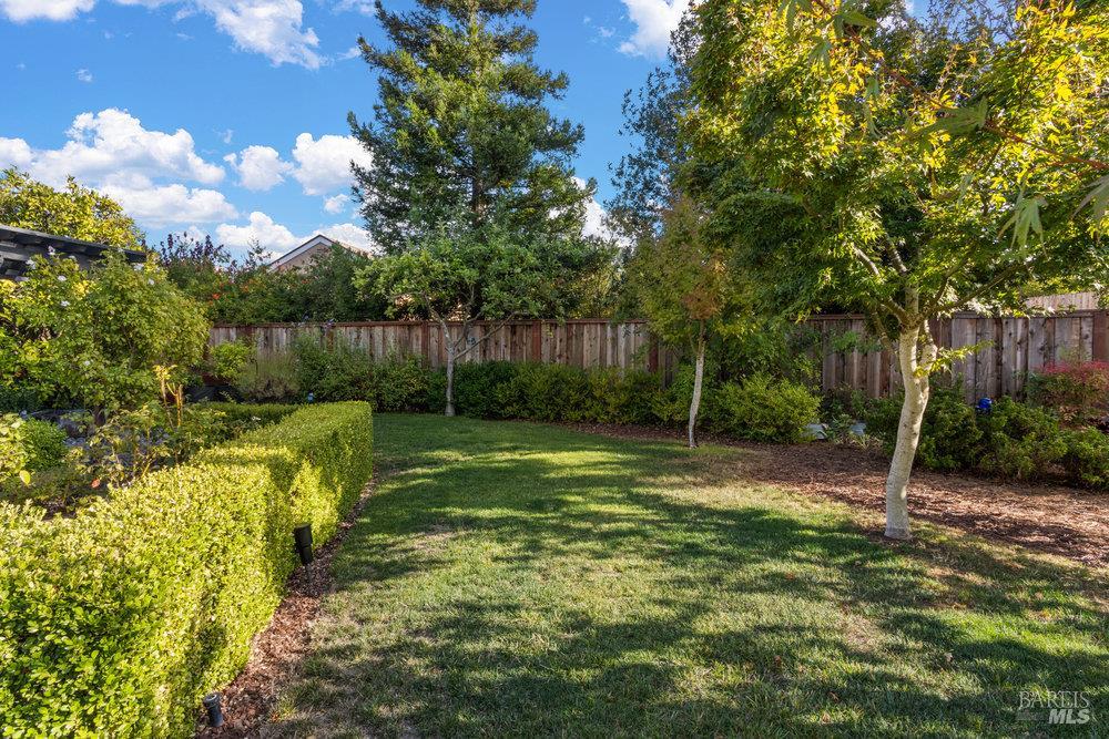 Detail Gallery Image 34 of 53 For 564 Rose Dr, Benicia,  CA 94510 - 3 Beds | 2 Baths