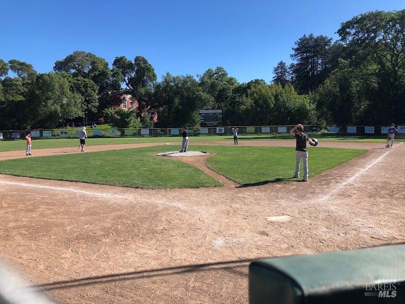 Detail Gallery Image 9 of 13 For 67 Tamalpias Ave, Fairfax,  CA 94930 - – Beds | – Baths