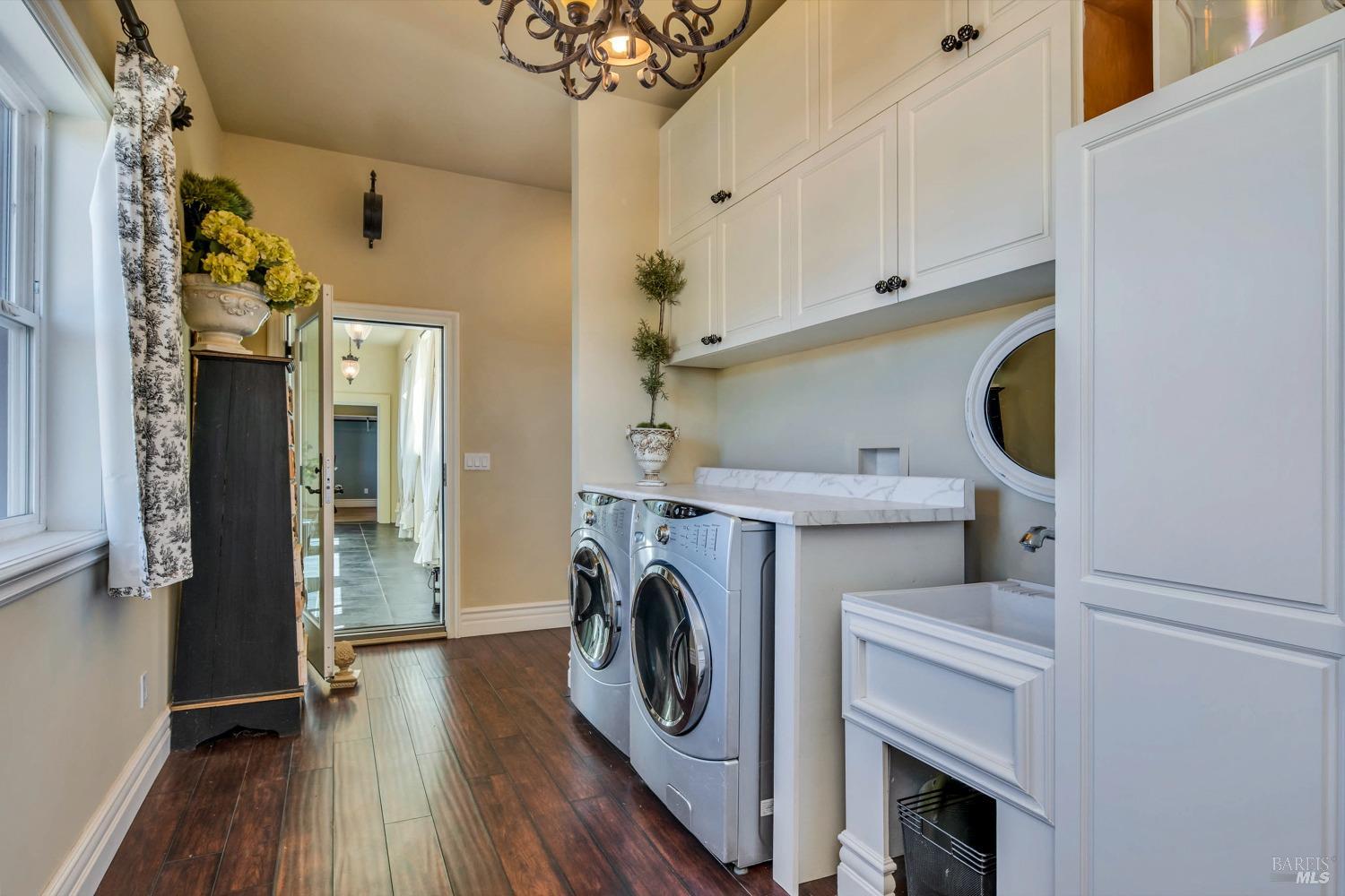 Detail Gallery Image 25 of 45 For 15893 Little Peak Rd, Hidden Valley Lake,  CA 95467 - 3 Beds | 3 Baths