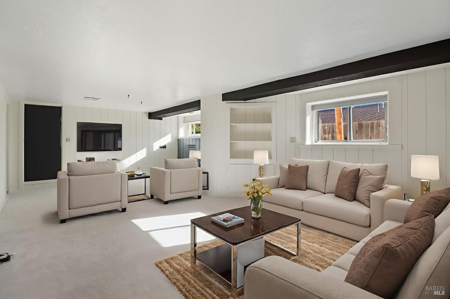 Detail Gallery Image 23 of 40 For 2094 Center Rd, Novato,  CA 94947 - 4 Beds | 2 Baths