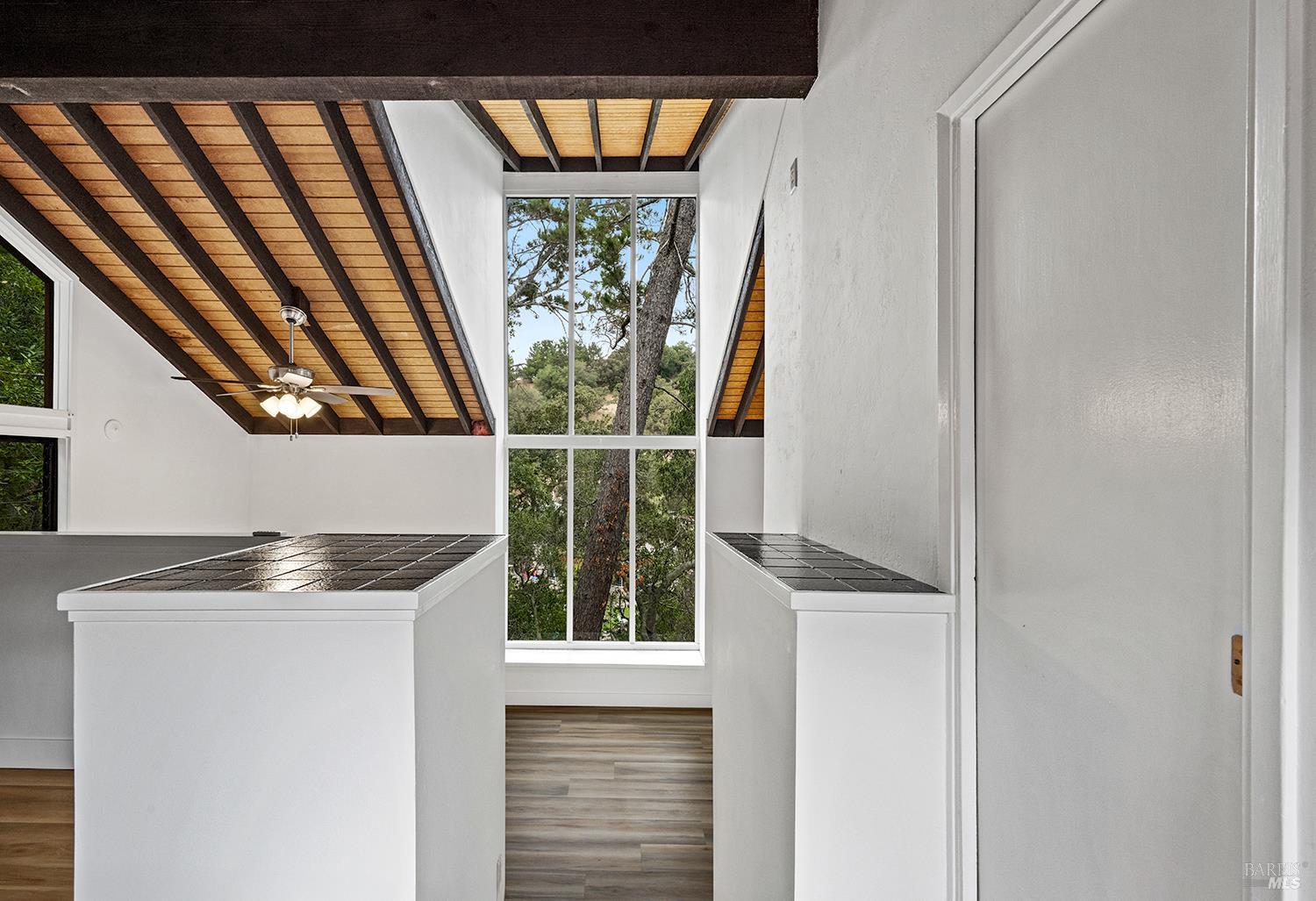 Detail Gallery Image 29 of 46 For 35 Salvador Way, San Rafael,  CA 94903 - 3 Beds | 3 Baths