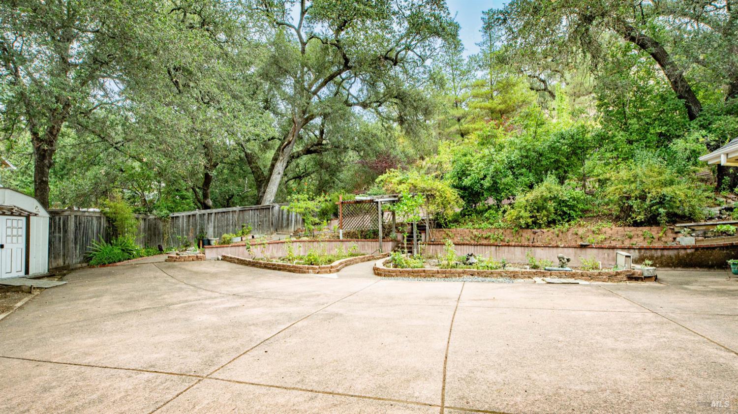 Detail Gallery Image 65 of 71 For 113 Heidi Ln, Cloverdale,  CA 95425 - 3 Beds | 2/2 Baths