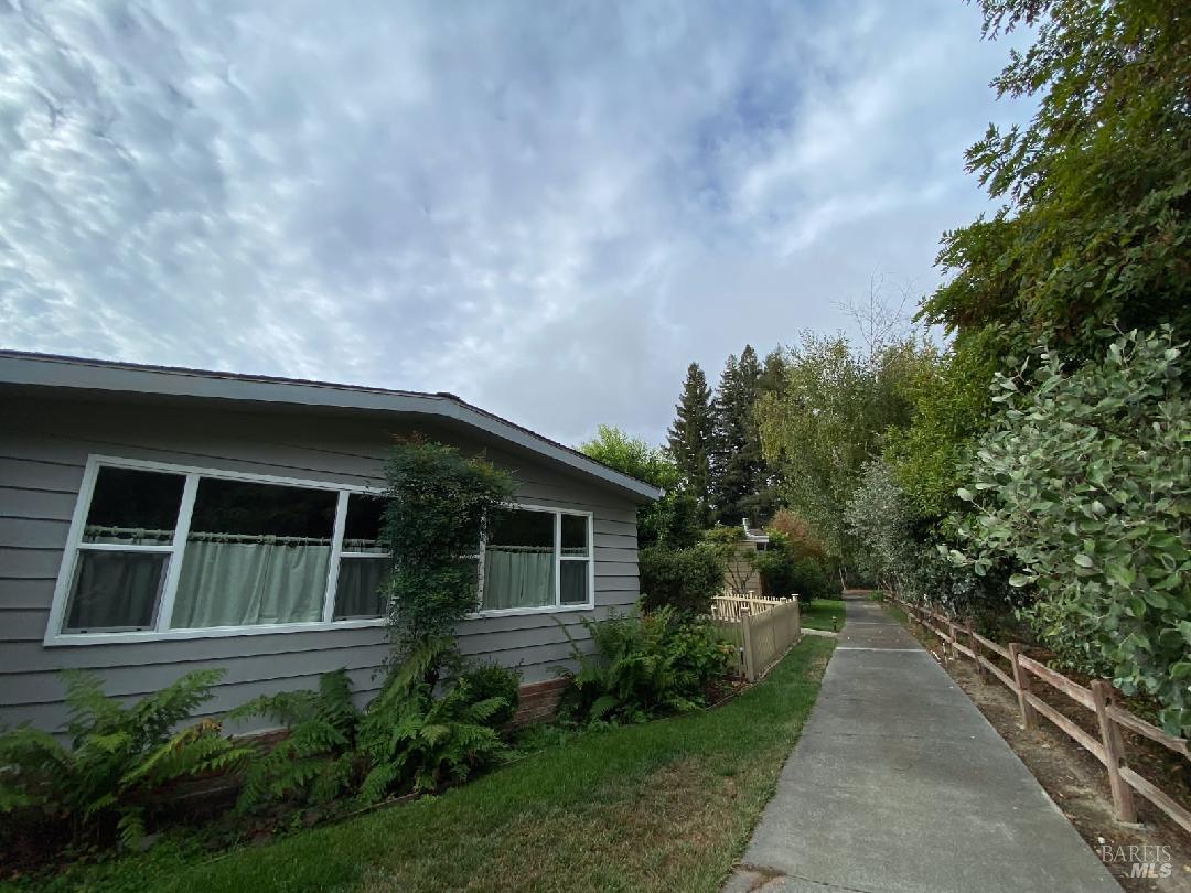 Detail Gallery Image 34 of 35 For 8 San Lucas Ct, Saint Helena,  CA 94574 - 2 Beds | 2 Baths