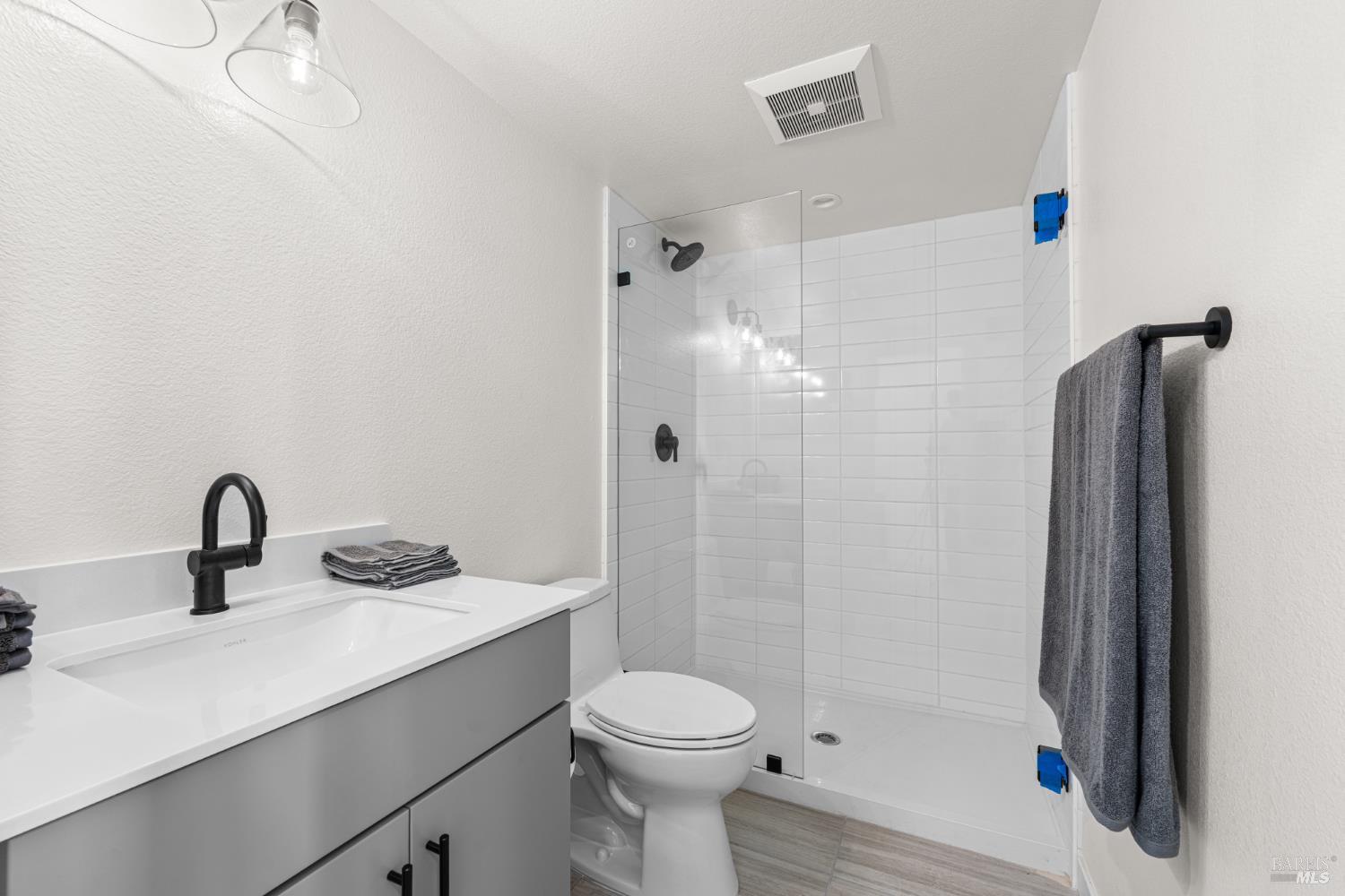 Detail Gallery Image 18 of 21 For 225 Wellness Way, Rohnert Park,  CA 94928 - 3 Beds | 3 Baths