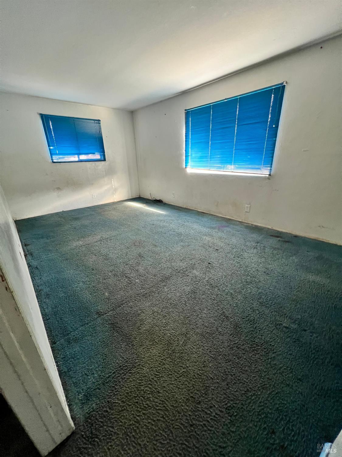 Detail Gallery Image 9 of 12 For 203 Baylor Dr, Vallejo,  CA 94589 - 5 Beds | 3/1 Baths