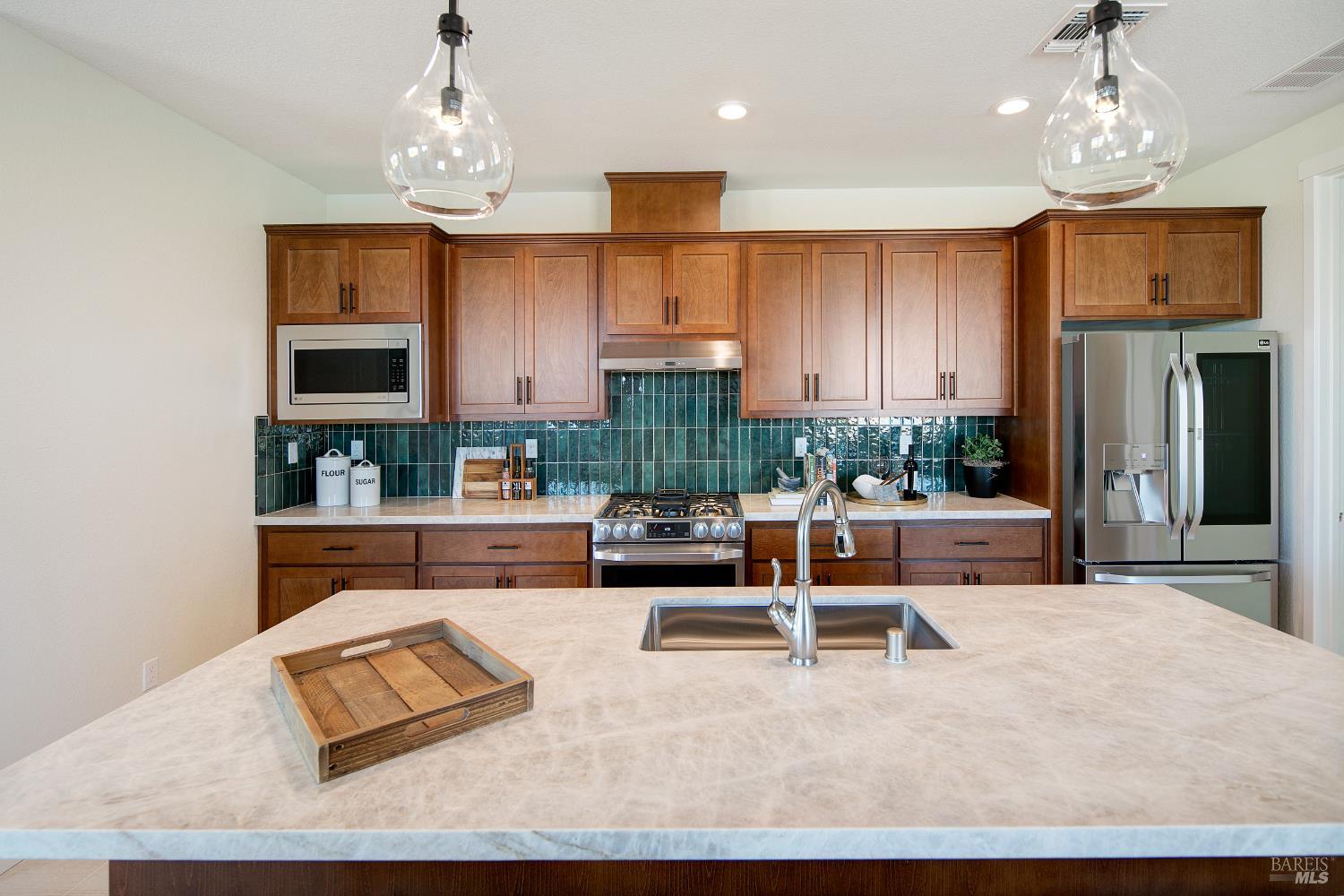 Detail Gallery Image 13 of 34 For 2452 Revival Ln, Rio Vista,  CA 94571 - 2 Beds | 2 Baths