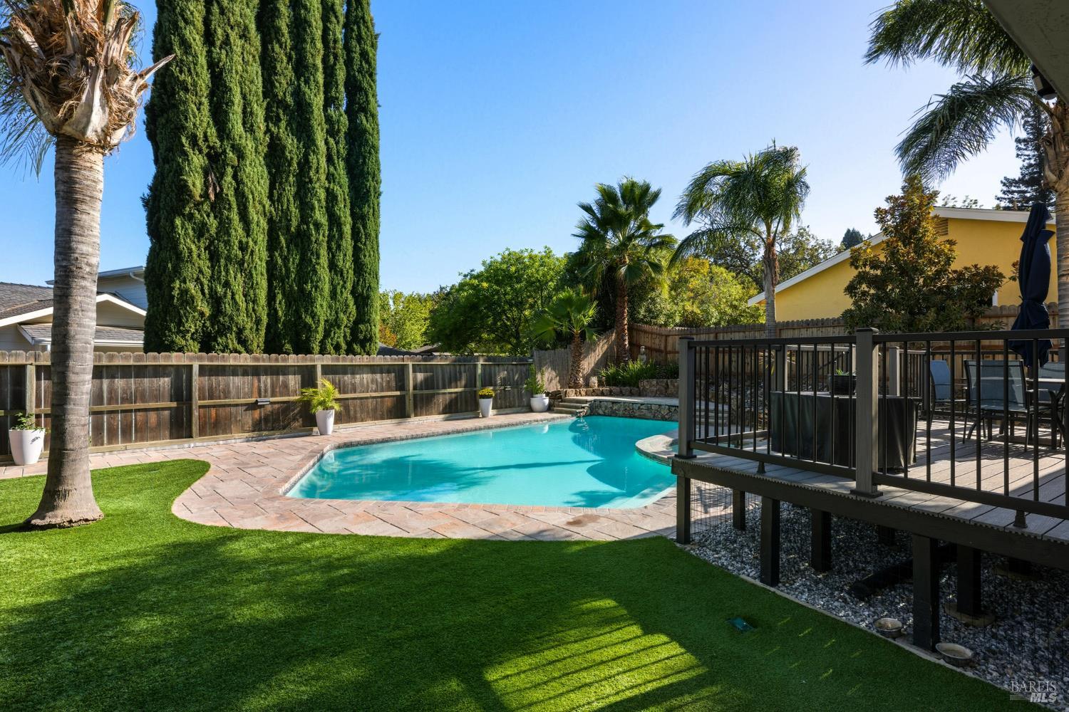 Detail Gallery Image 37 of 56 For 910 Linwood St, Vacaville,  CA 95688 - 4 Beds | 3 Baths