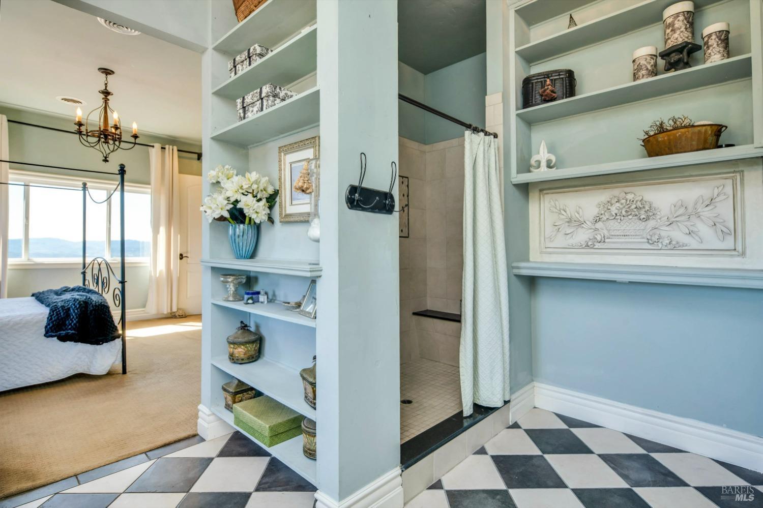 Detail Gallery Image 22 of 45 For 15893 Little Peak Rd, Hidden Valley Lake,  CA 95467 - 3 Beds | 3 Baths