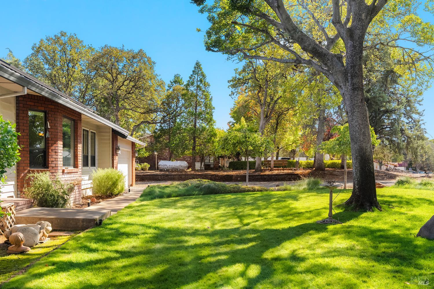 Detail Gallery Image 5 of 52 For 14420 Mesa Ct, Red Bluff,  CA 96080 - 3 Beds | 2 Baths