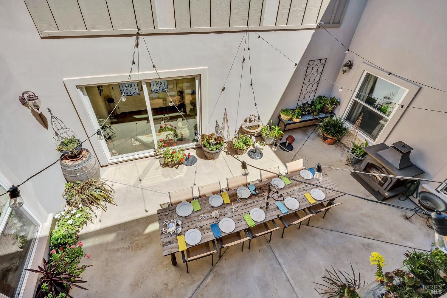 Detail Gallery Image 19 of 45 For 15893 Little Peak Rd, Hidden Valley Lake,  CA 95467 - 3 Beds | 3 Baths