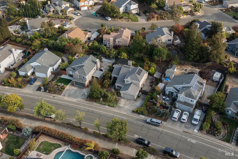 Detail Gallery Image 5 of 53 For 564 Rose Dr, Benicia,  CA 94510 - 3 Beds | 2 Baths