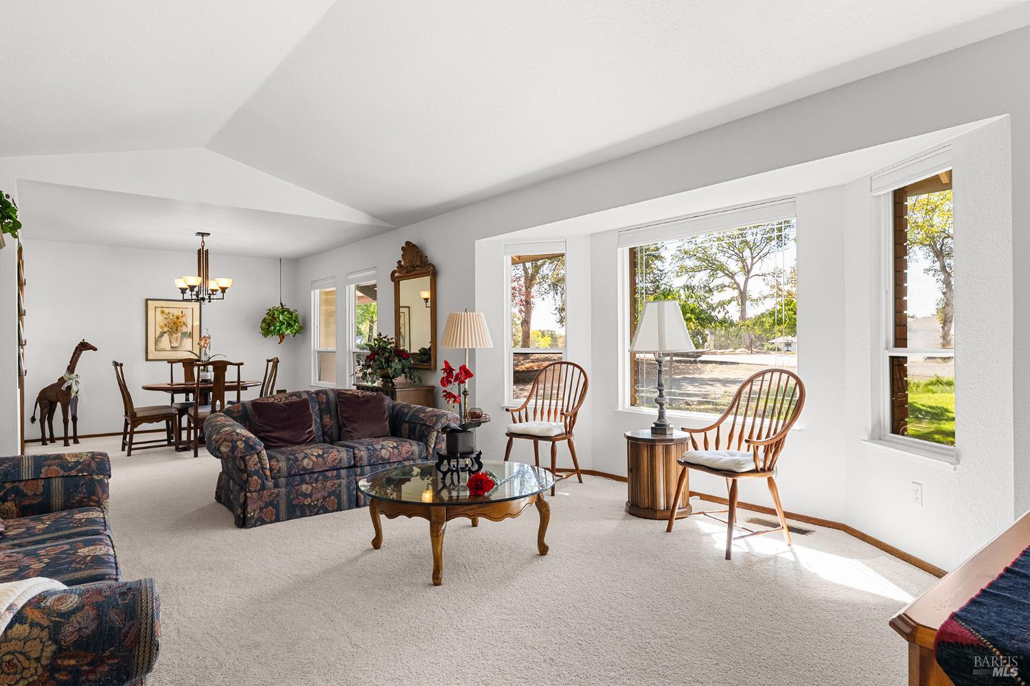 Detail Gallery Image 7 of 52 For 14420 Mesa Ct, Red Bluff,  CA 96080 - 3 Beds | 2 Baths