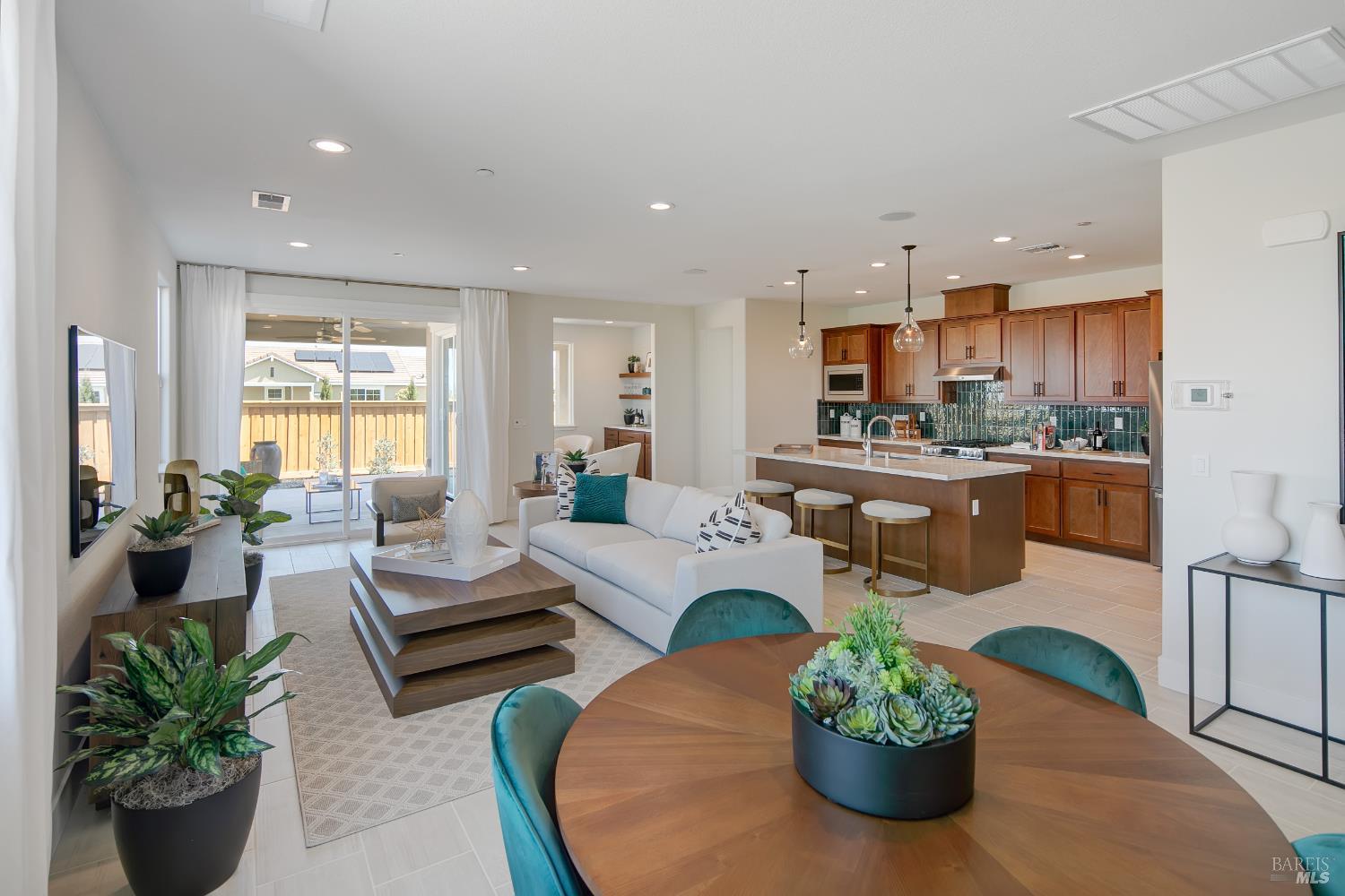 Detail Gallery Image 9 of 34 For 2452 Revival Ln, Rio Vista,  CA 94571 - 2 Beds | 2 Baths