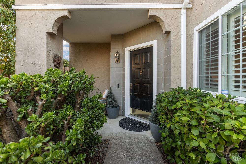 Detail Gallery Image 6 of 53 For 564 Rose Dr, Benicia,  CA 94510 - 3 Beds | 2 Baths