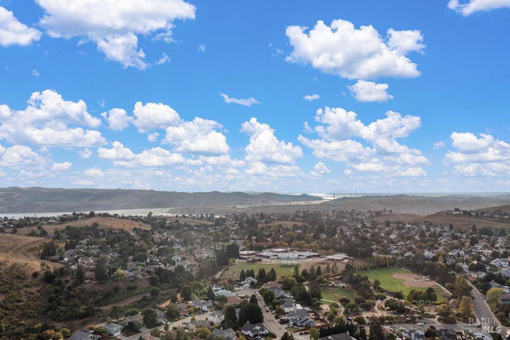 Detail Gallery Image 41 of 53 For 564 Rose Dr, Benicia,  CA 94510 - 3 Beds | 2 Baths