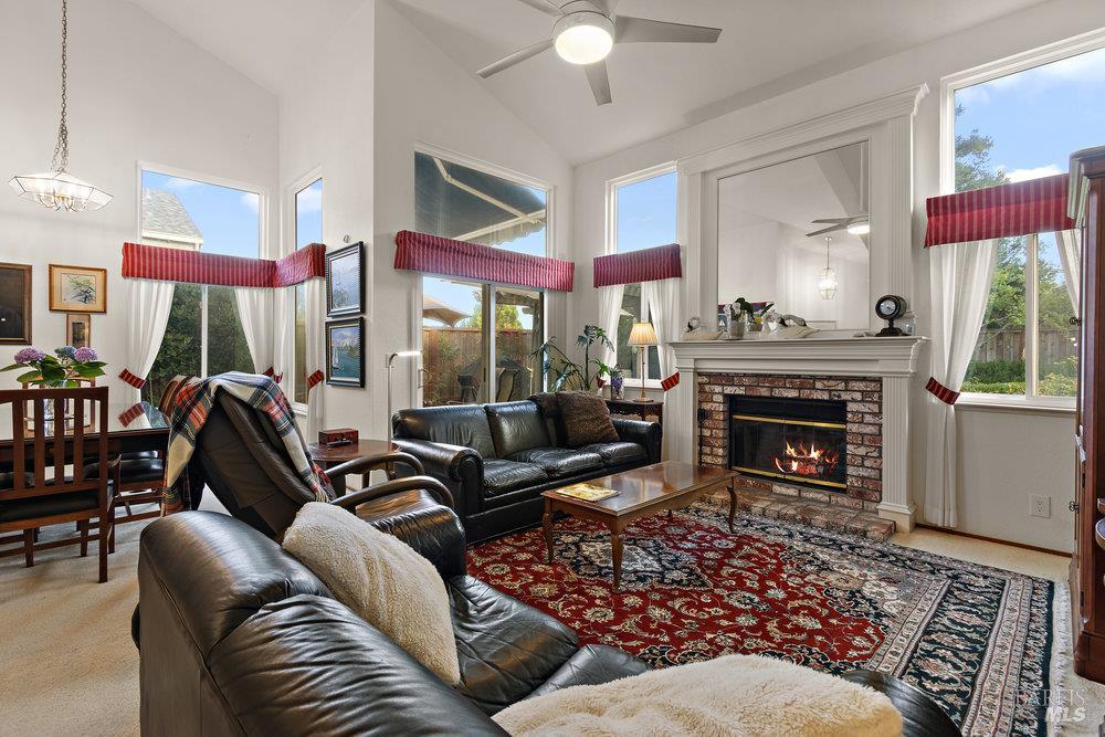 Detail Gallery Image 8 of 53 For 564 Rose Dr, Benicia,  CA 94510 - 3 Beds | 2 Baths