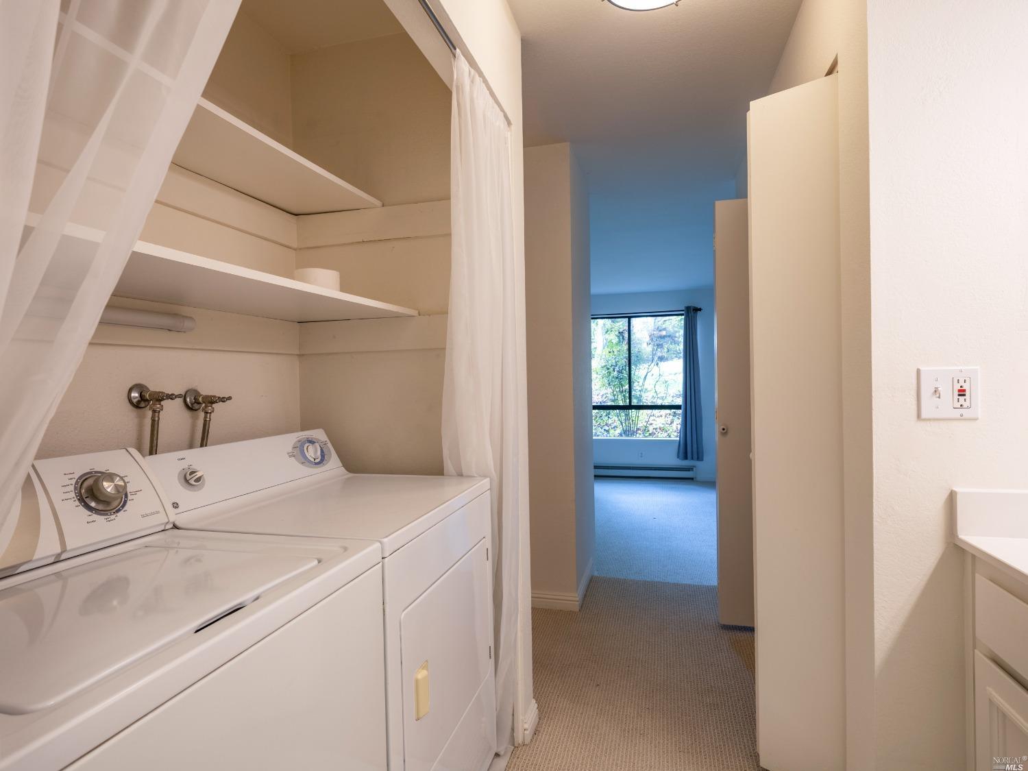 Detail Gallery Image 18 of 33 For 554 Seaver Dr, Mill Valley,  CA 94941 - 1 Beds | 1 Baths