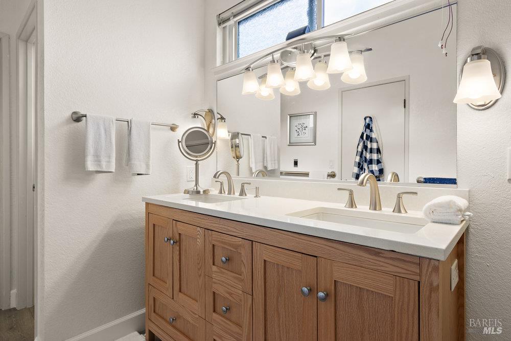 Detail Gallery Image 26 of 53 For 564 Rose Dr, Benicia,  CA 94510 - 3 Beds | 2 Baths