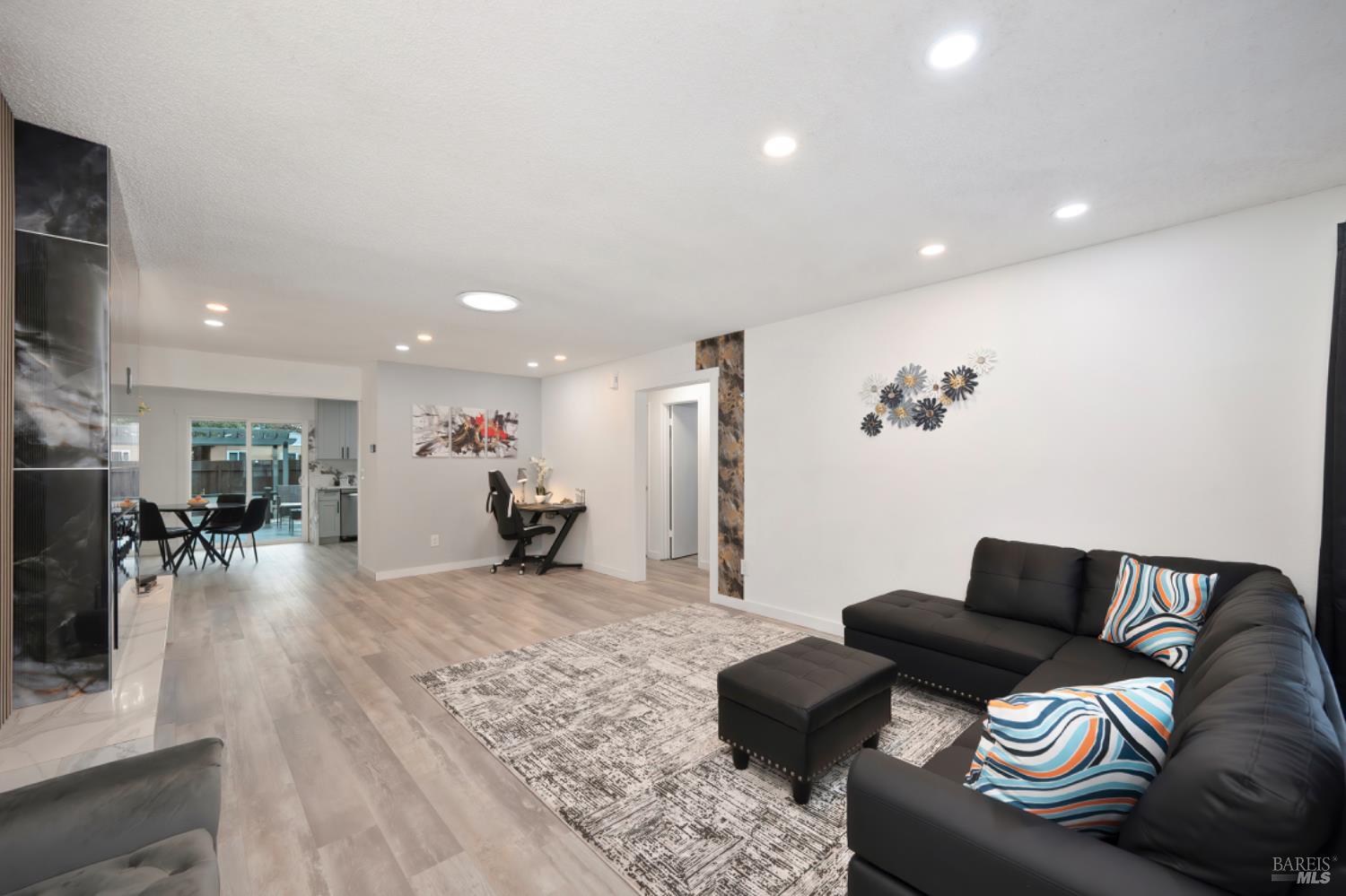 Detail Gallery Image 11 of 39 For 350 Calle Del Monte Unkn, Sonoma,  CA 95476 - 3 Beds | 2 Baths