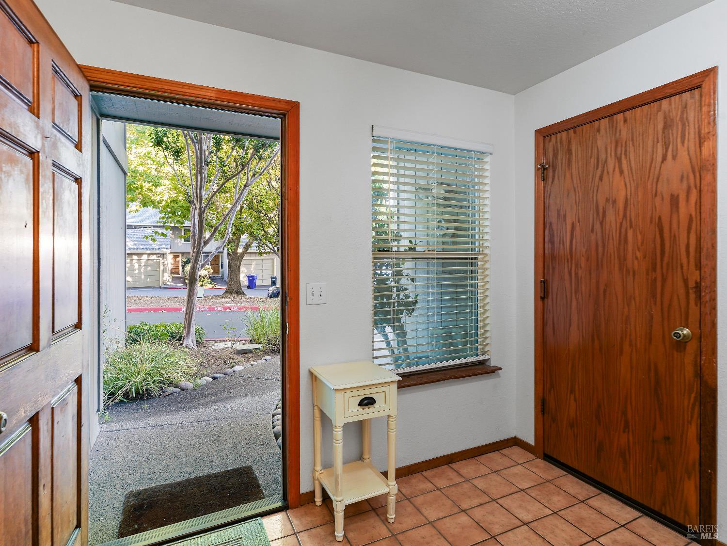 Detail Gallery Image 4 of 20 For 7720 Bodega Ave #3,  Sebastopol,  CA 95472 - 2 Beds | 1/1 Baths