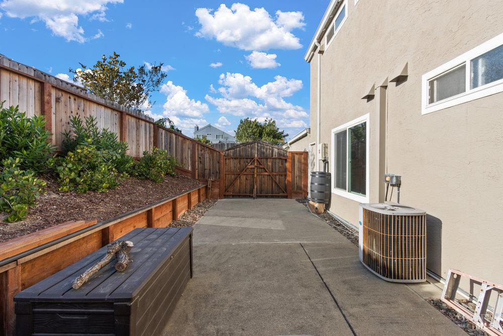 Detail Gallery Image 38 of 53 For 564 Rose Dr, Benicia,  CA 94510 - 3 Beds | 2 Baths