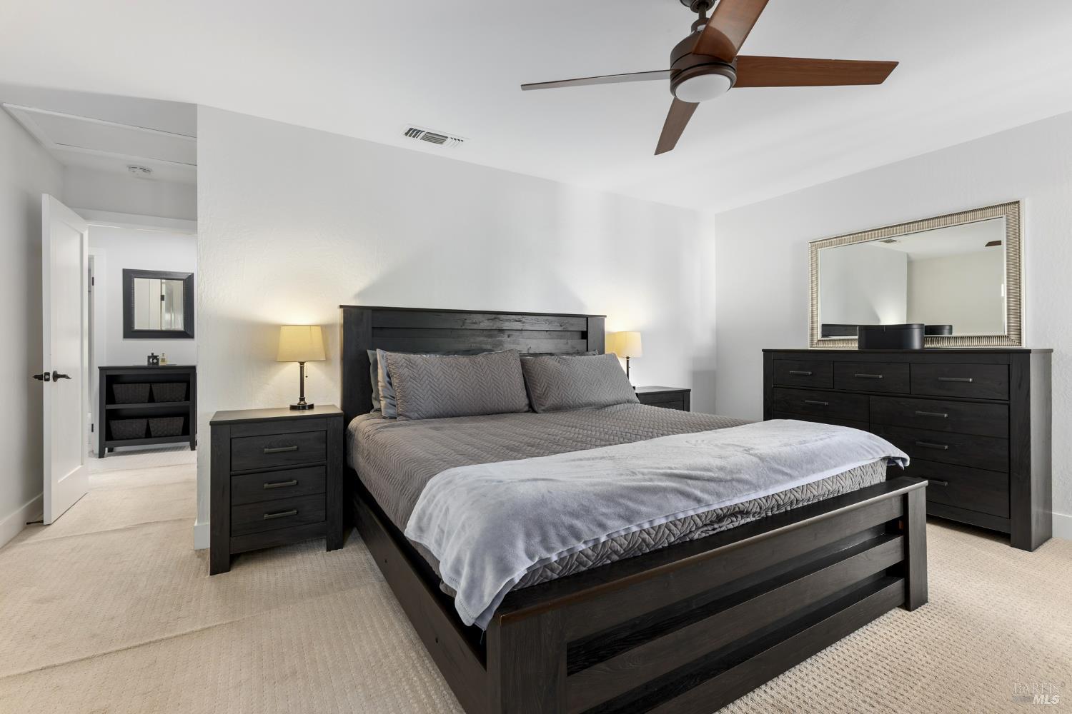 Detail Gallery Image 27 of 56 For 910 Linwood St, Vacaville,  CA 95688 - 4 Beds | 3 Baths