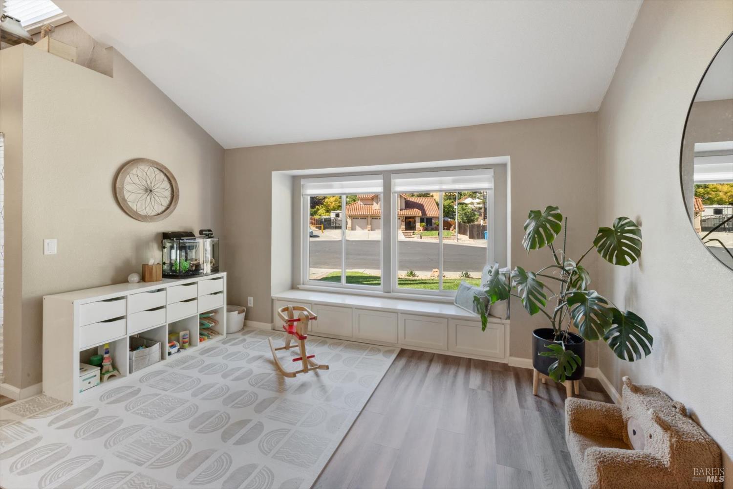 Detail Gallery Image 10 of 65 For 830 Swindon Ct, Vacaville,  CA 95688 - 4 Beds | 3 Baths