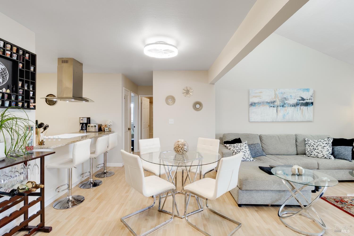 Detail Gallery Image 8 of 36 For 2830 21st St #32,  San Pablo,  CA 94806 - 2 Beds | 1 Baths