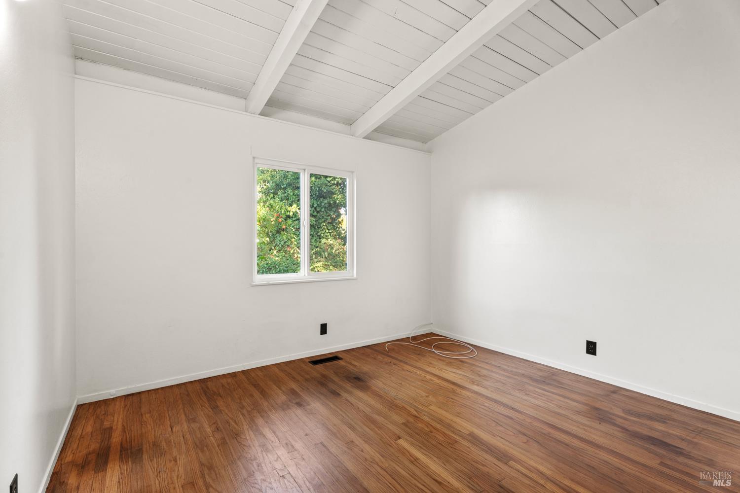 Detail Gallery Image 10 of 19 For 77 Hazel St, Willits,  CA 95490 - 4 Beds | 1/1 Baths