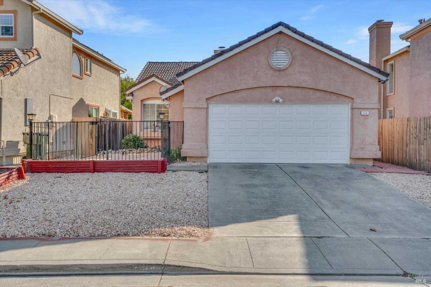 Detail Gallery Image 4 of 41 For 414 Bauman Dr, Suisun City,  CA 94585 - 3 Beds | 2 Baths