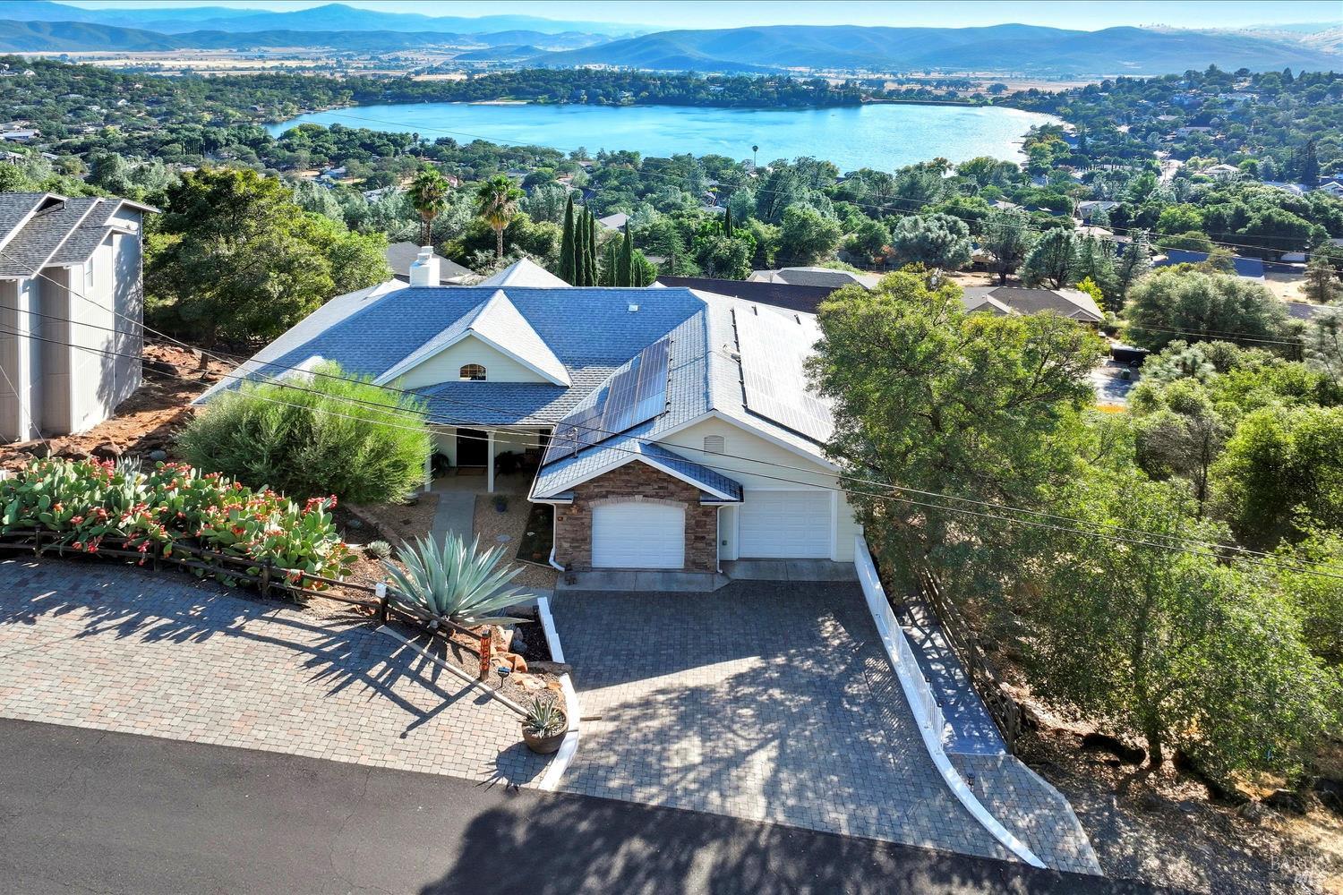 Detail Gallery Image 63 of 79 For 18530 Glenwood Rd, Hidden Valley Lake,  CA 95467 - 3 Beds | 3/1 Baths