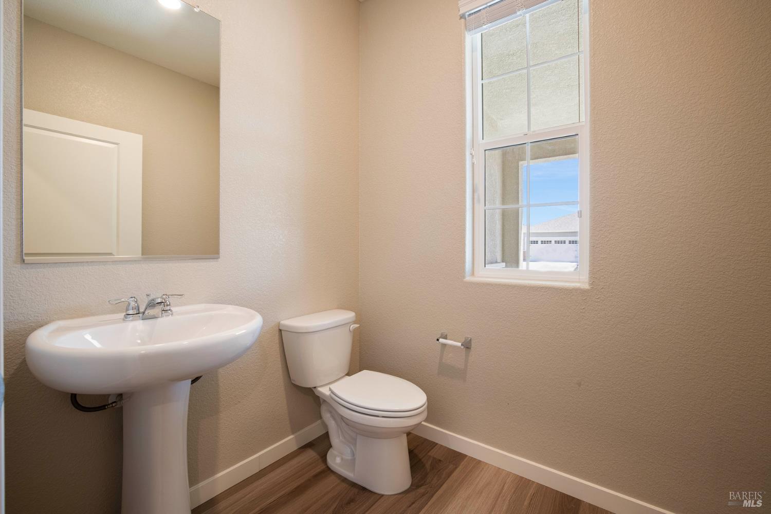 Detail Gallery Image 12 of 20 For 2260 Front Porch Ln, Rio Vista,  CA 94571 - 2 Beds | 2/1 Baths