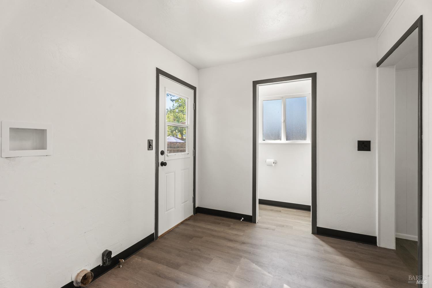 Detail Gallery Image 7 of 19 For 77 Hazel St, Willits,  CA 95490 - 4 Beds | 1/1 Baths