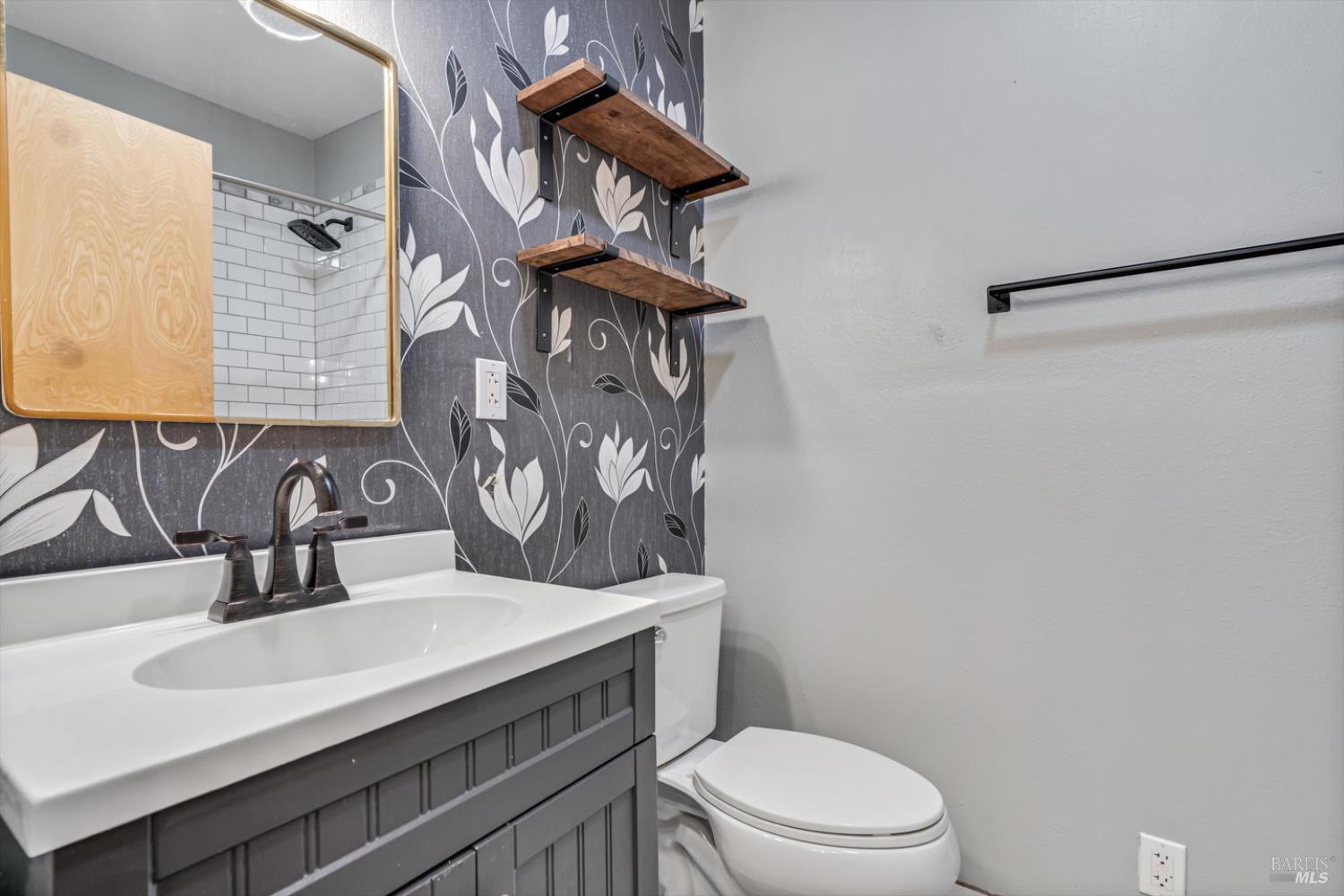 Detail Gallery Image 12 of 29 For 7980 Buckingham Ct, Kelseyville,  CA 95451 - 3 Beds | 2/1 Baths