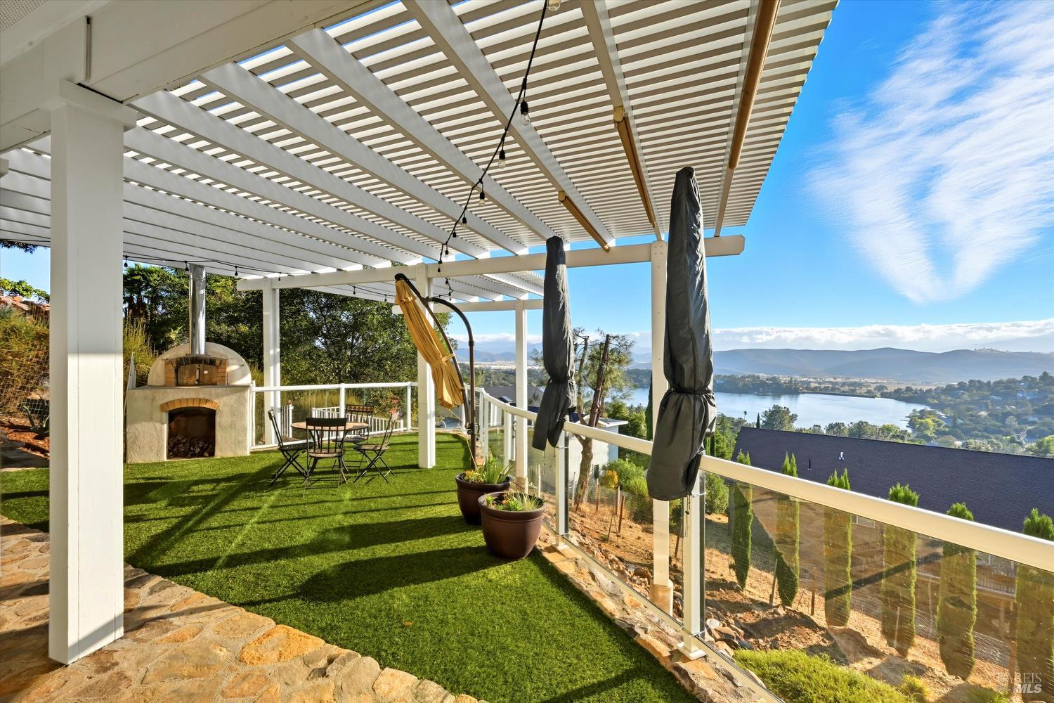 Detail Gallery Image 50 of 79 For 18530 Glenwood Rd, Hidden Valley Lake,  CA 95467 - 3 Beds | 3/1 Baths