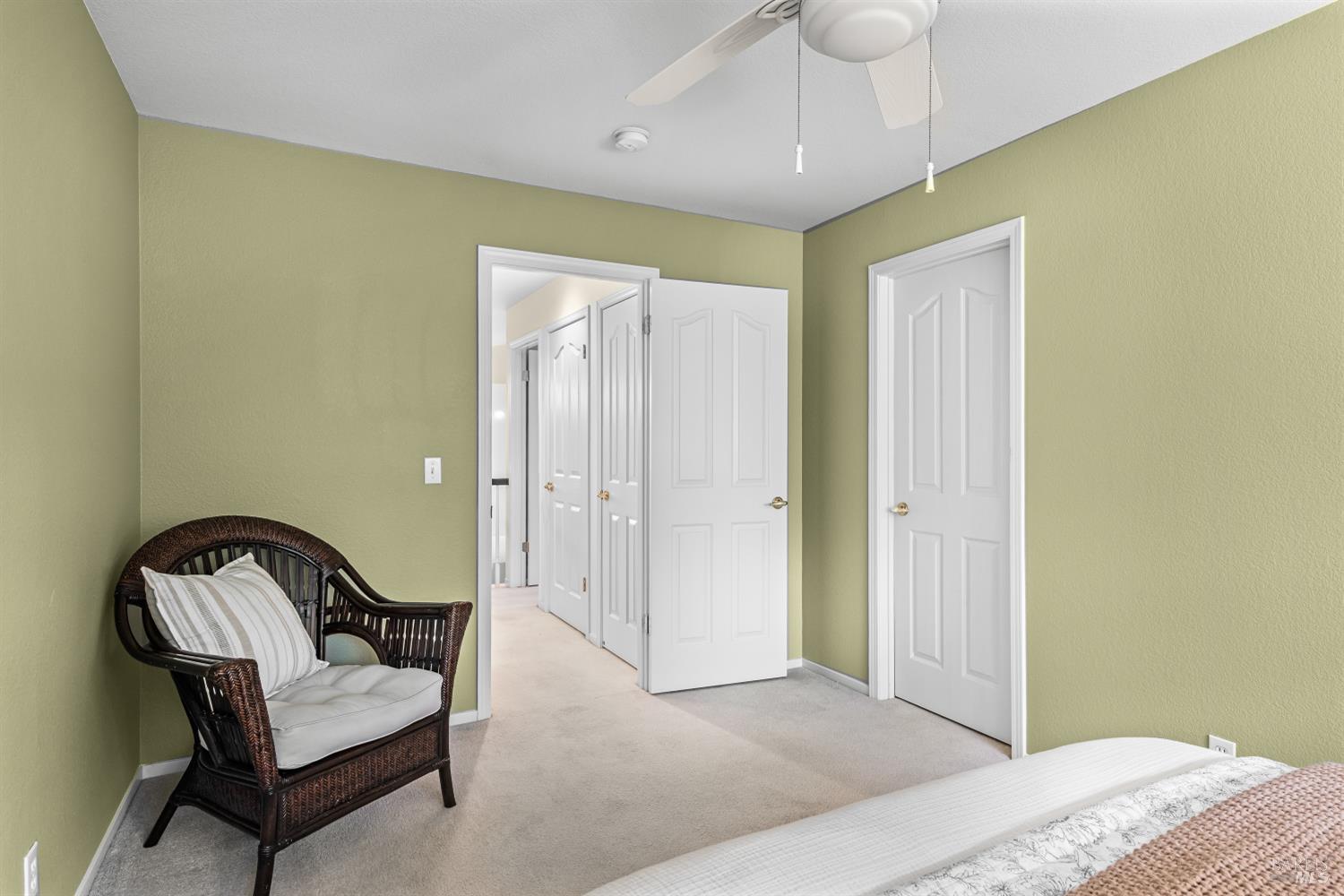 Detail Gallery Image 29 of 36 For 906 Woodlake Dr, Santa Rosa,  CA 95405 - 3 Beds | 2/1 Baths