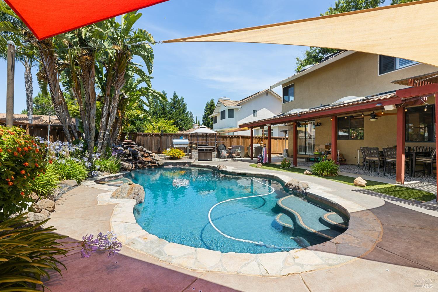 Detail Gallery Image 48 of 56 For 206 Willow Green Way, Vacaville,  CA 95687 - 5 Beds | 3 Baths