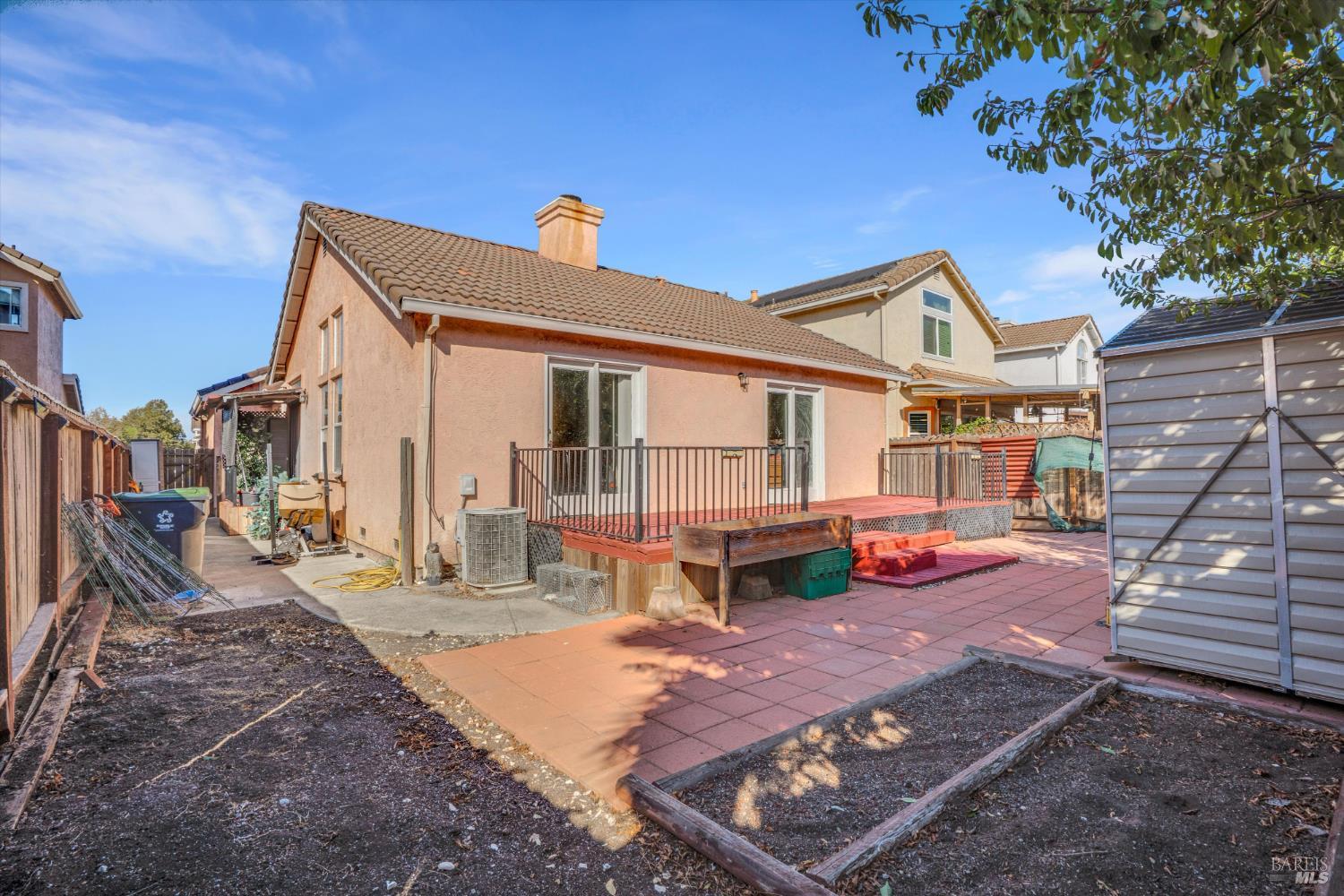 Detail Gallery Image 34 of 41 For 414 Bauman Dr, Suisun City,  CA 94585 - 3 Beds | 2 Baths