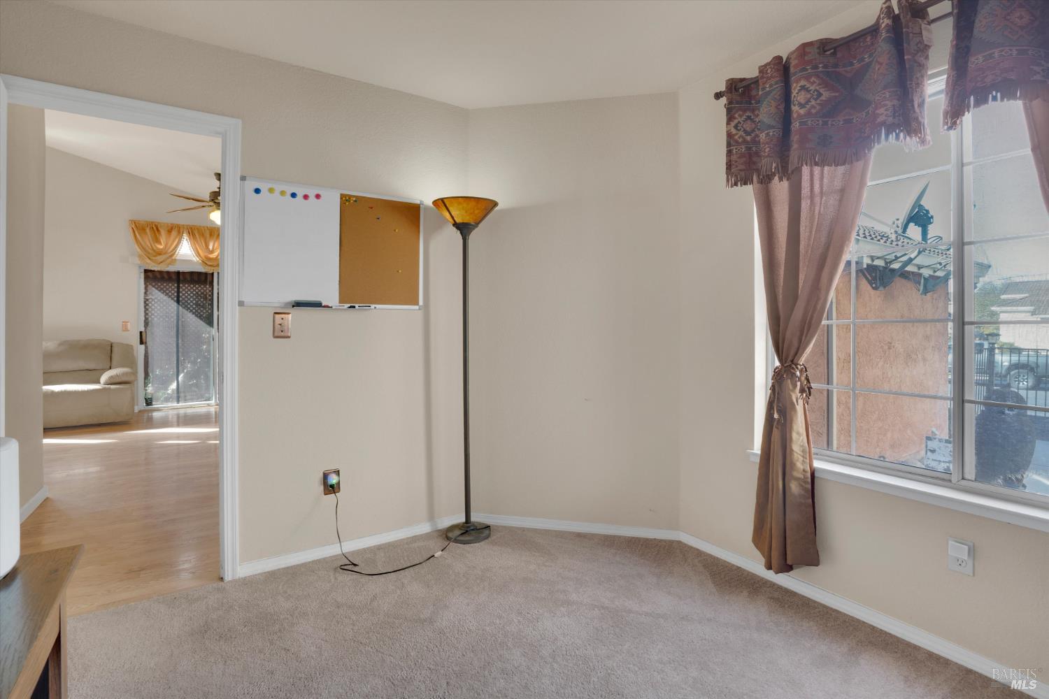 Detail Gallery Image 23 of 41 For 414 Bauman Dr, Suisun City,  CA 94585 - 3 Beds | 2 Baths