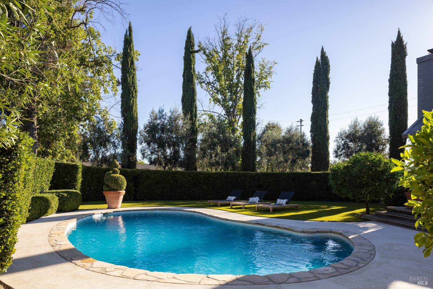 Detail Gallery Image 29 of 39 For 1594 Arrowhead Dr, Saint Helena,  CA 94574 - 3 Beds | 2 Baths