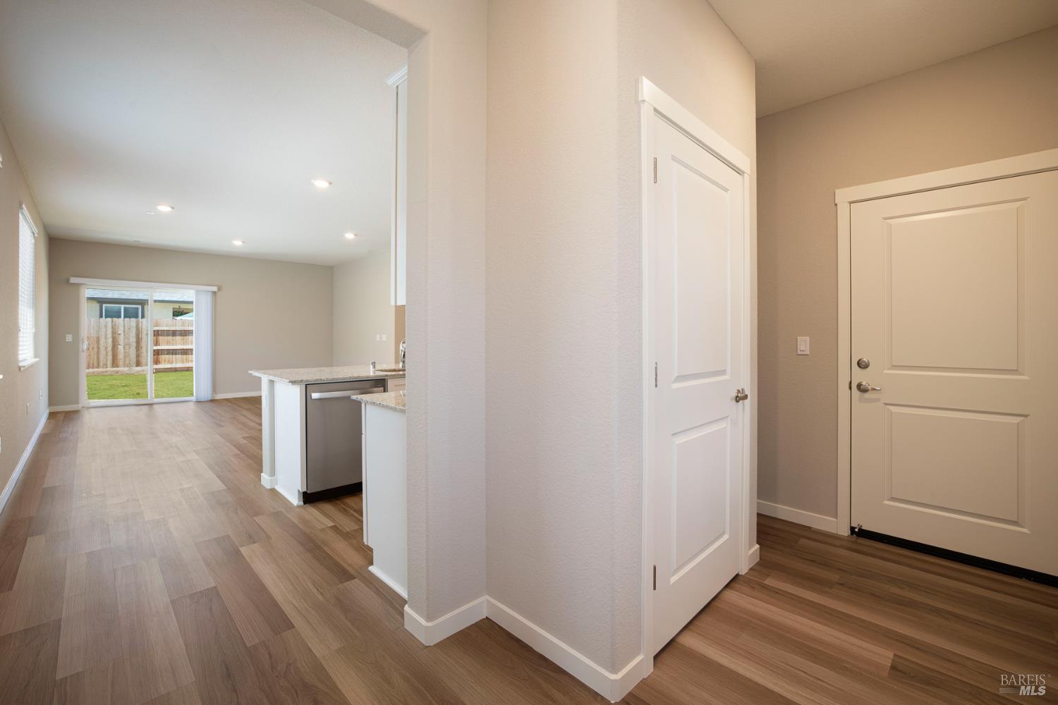 Detail Gallery Image 4 of 20 For 2260 Front Porch Ln, Rio Vista,  CA 94571 - 2 Beds | 2/1 Baths