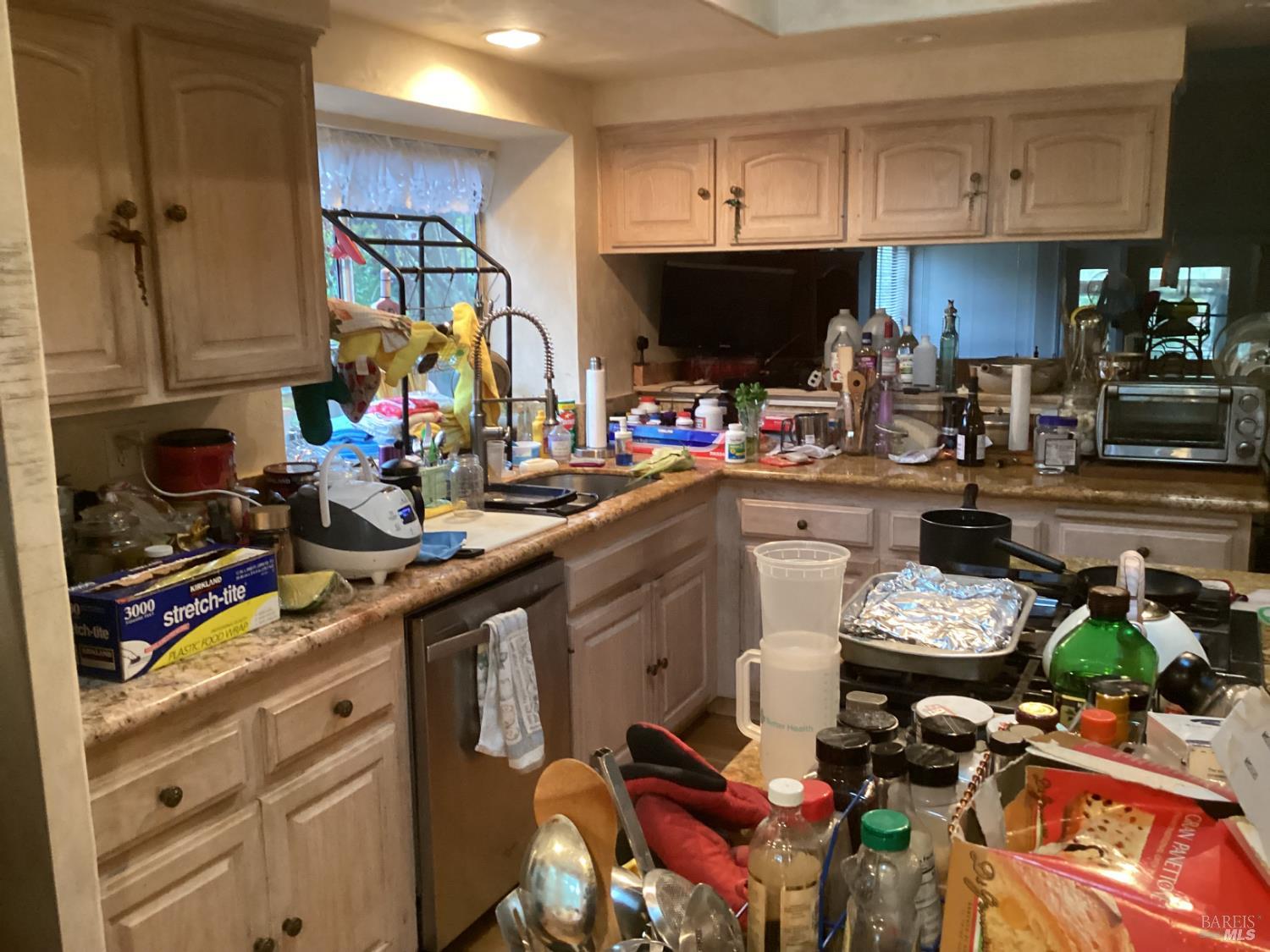 Detail Gallery Image 6 of 22 For 317 Windflower Ct, Windsor,  CA 95492 - 3 Beds | 2 Baths