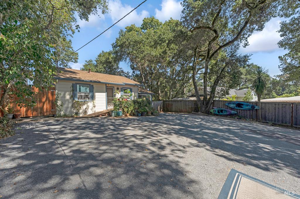 Detail Gallery Image 22 of 25 For 7600 Bodega Ave, Sebastopol,  CA 95472 - 7 Beds | 4 Baths