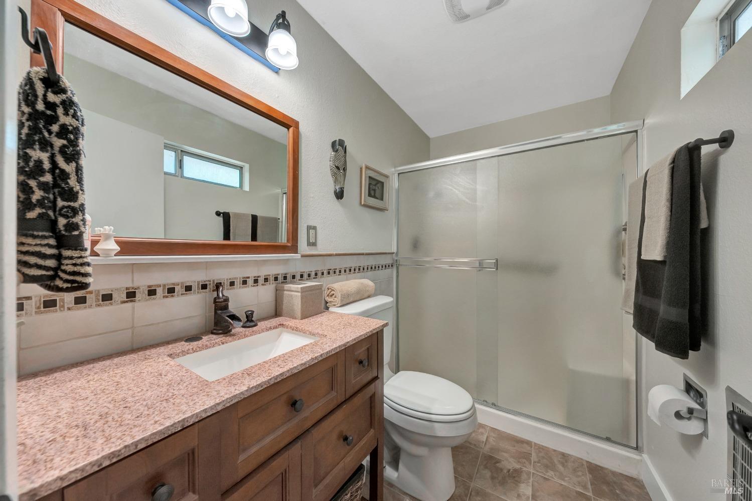 Detail Gallery Image 32 of 61 For 16675 Mountain View Dr, Cobb,  CA 95426 - 4 Beds | 3 Baths