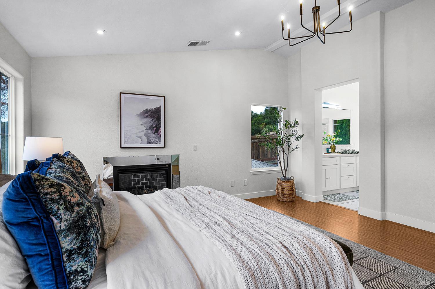 Detail Gallery Image 28 of 71 For 3428 Lake Park Ct, Santa Rosa,  CA 95403 - 4 Beds | 3/1 Baths