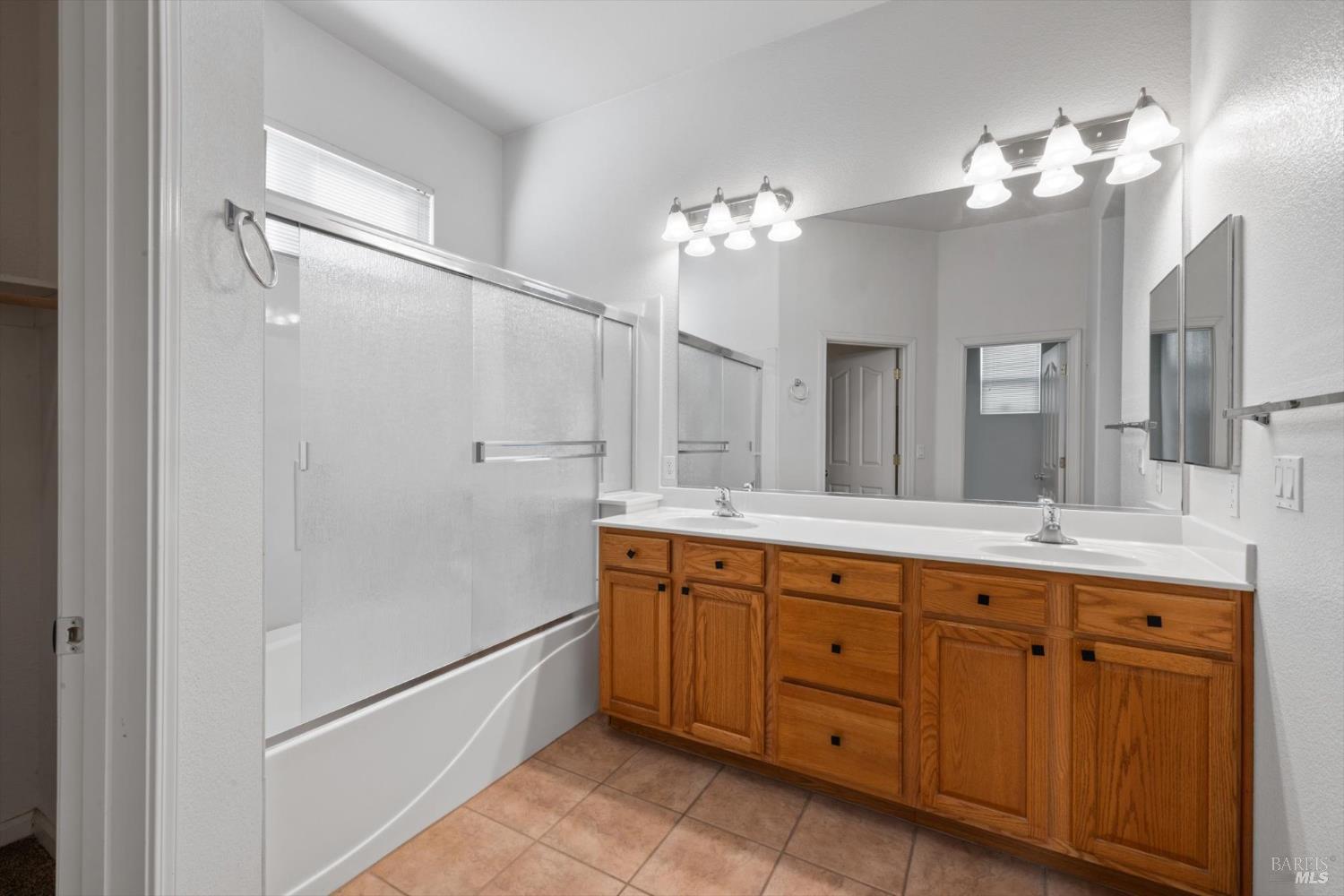 Detail Gallery Image 26 of 55 For 1651 Little Rock Cir, Suisun City,  CA 94585 - 3 Beds | 2 Baths