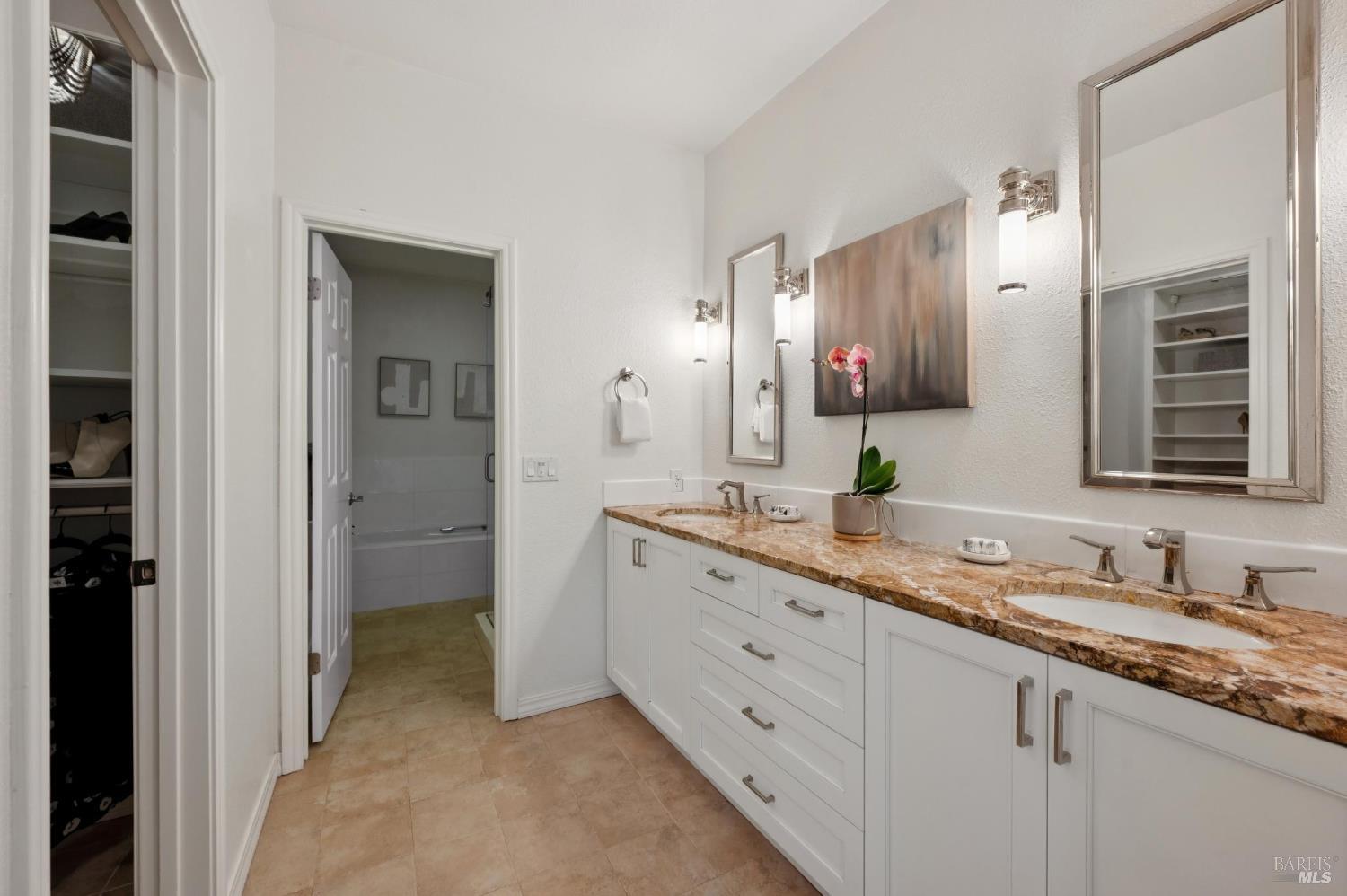 Detail Gallery Image 32 of 54 For 121 Eucalyptus Knoll St, Mill Valley,  CA 94941 - 2 Beds | 2 Baths