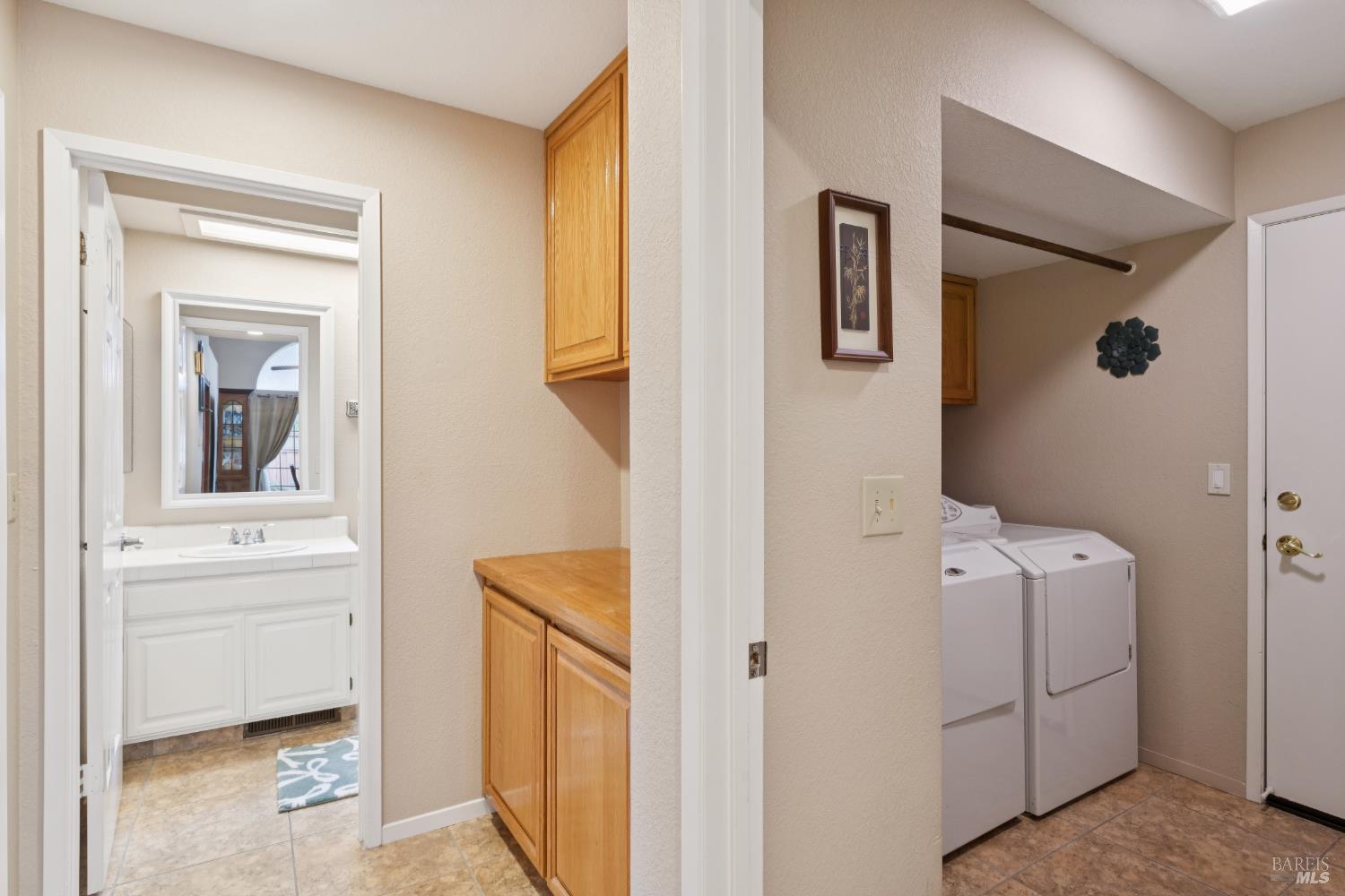 Detail Gallery Image 43 of 56 For 8501 Shadetree Dr, Windsor,  CA 95492 - 4 Beds | 3 Baths